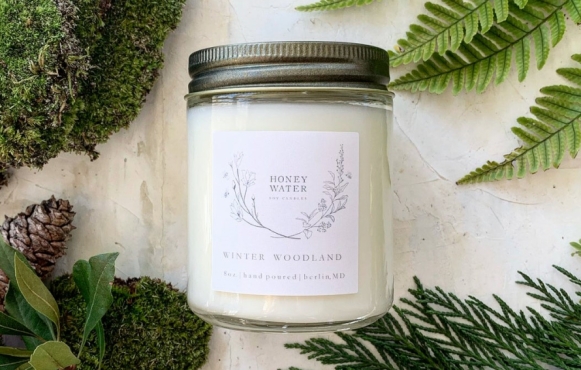 Honey Water Candle in Winter Woodland