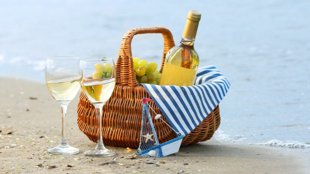 web Beach Picnic SS 0220.jpg